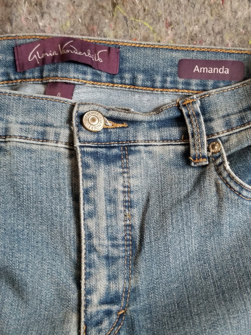 Gloria Vanderbilt Amanda Light Blue Straight Leg Jeans